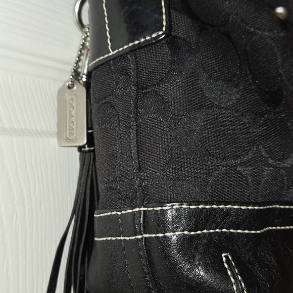 Authentic Coach handbag - Picture 2 of 5